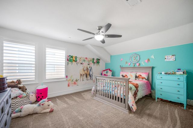 3063 Robinwood Avenue, Clovis, CA 93619