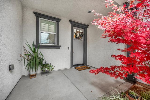 3063 Robinwood Avenue, Clovis, CA 93619