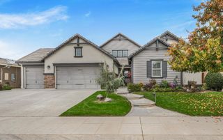 3063 Robinwood Avenue, Clovis, CA 93619