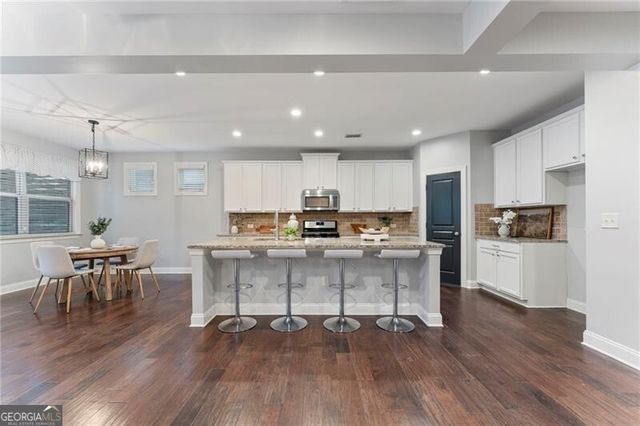 4008 Creekshire Trail, Canton, GA 30115