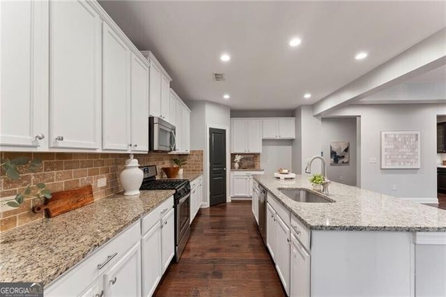 4008 Creekshire Trail, Canton, GA 30115