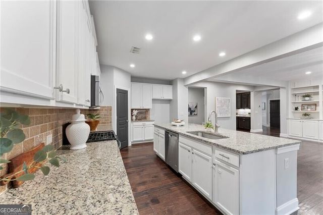 4008 Creekshire Trail, Canton, GA 30115