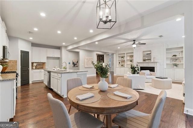 4008 Creekshire Trail, Canton, GA 30115