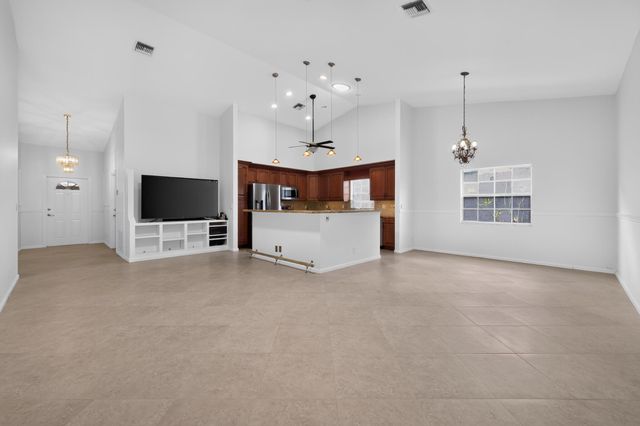 3882 Dafilee Circle, West Palm Beach, FL 33417