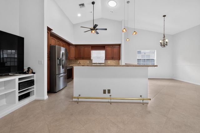 3882 Dafilee Circle, West Palm Beach, FL 33417