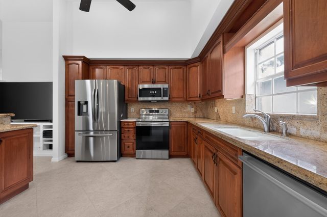 3882 Dafilee Circle, West Palm Beach, FL 33417