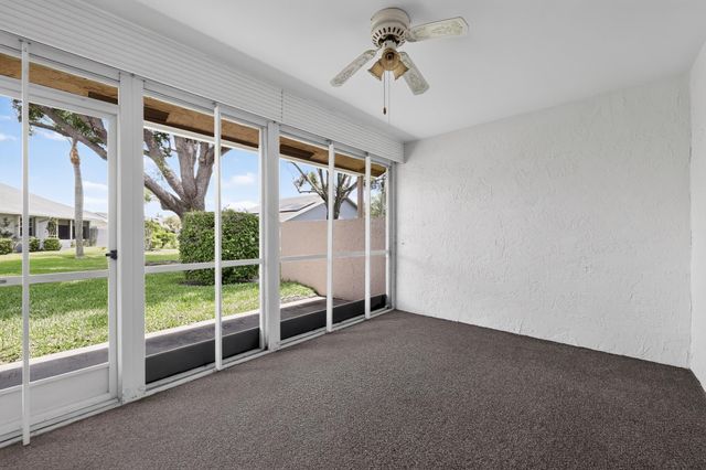 3882 Dafilee Circle, West Palm Beach, FL 33417