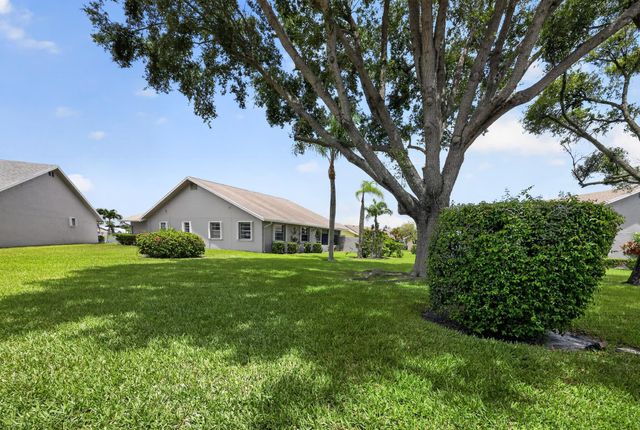 3882 Dafilee Circle, West Palm Beach, FL 33417