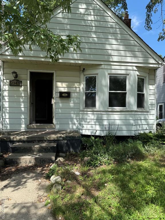 23431 Forest Street, Oak Park, MI 48237