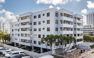 6725 Harding Ave 204, Miami Beach, FL 33141