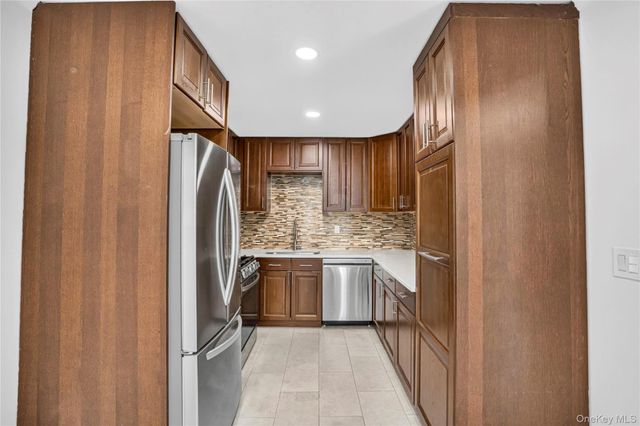 8953 Vanderveer Street, Queens Village, NY 11427