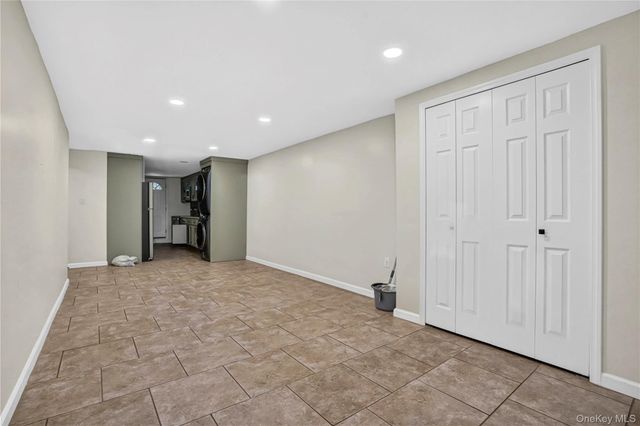 8953 Vanderveer Street, Queens Village, NY 11427