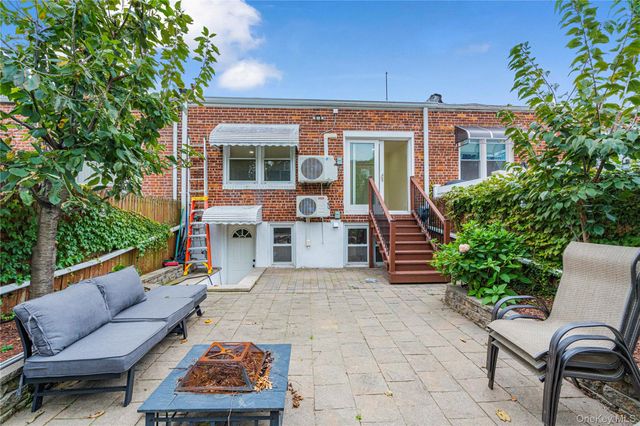 8953 Vanderveer Street, Queens Village, NY 11427
