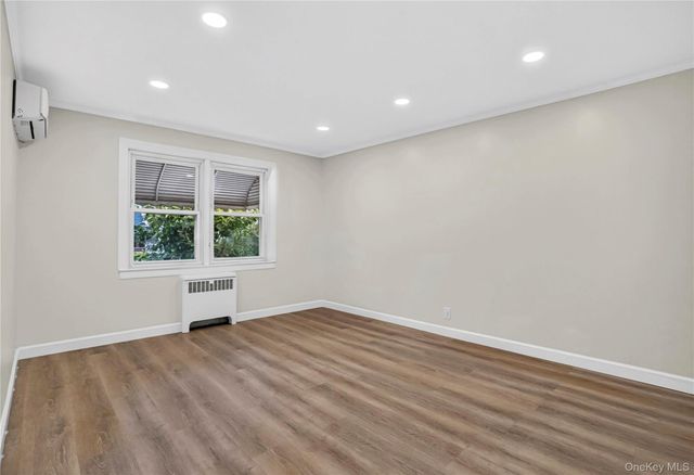 8953 Vanderveer Street, Queens Village, NY 11427