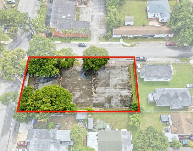 5230 NW 7th Ct, Miami, FL 33127