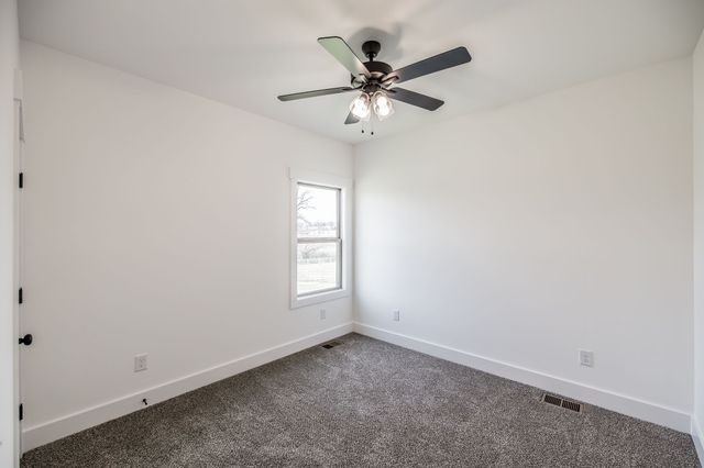 462 Halltown Rd, Portland, TN 37148