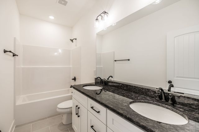 462 Halltown Rd, Portland, TN 37148