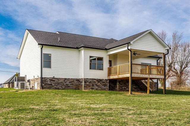 462 Halltown Rd, Portland, TN 37148