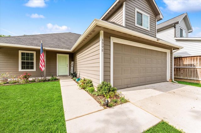 3998 Frontier Road, Willis, TX 77378