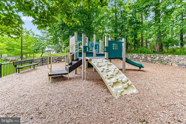 8656 WILLOW LEAF LN, Odenton, MD 21113