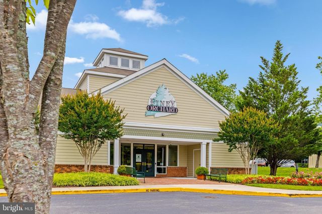 8656 WILLOW LEAF LN, Odenton, MD 21113