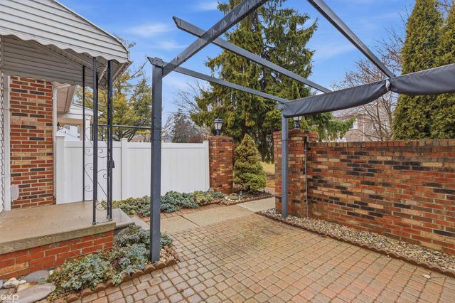 38853 Golfview W. Drive, Clinton Twp, MI 48038