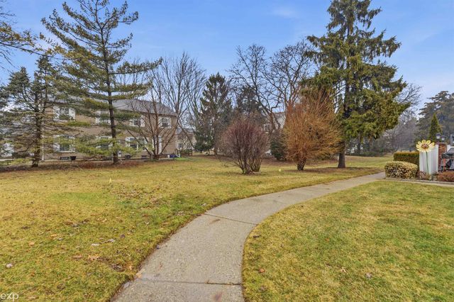 38853 Golfview W. Drive, Clinton Twp, MI 48038