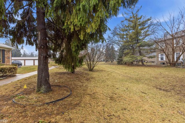 38853 Golfview W. Drive, Clinton Twp, MI 48038