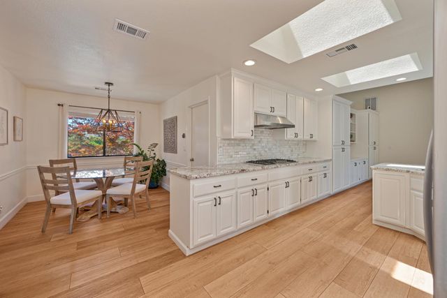 128 Canyon Rim Dr, Folsom, CA 95630
