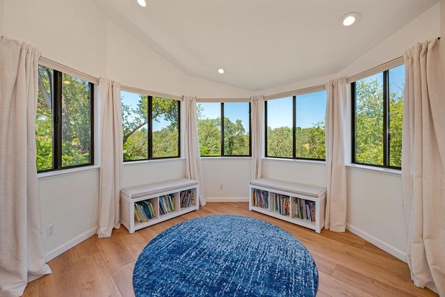 128 Canyon Rim Dr, Folsom, CA 95630