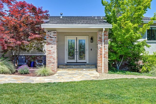 128 Canyon Rim Dr, Folsom, CA 95630
