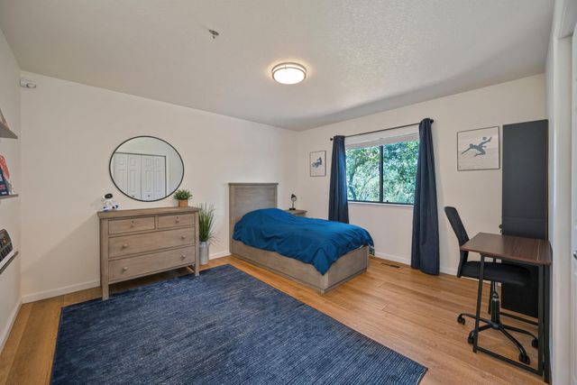 128 Canyon Rim Dr, Folsom, CA 95630