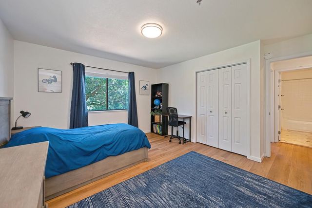 128 Canyon Rim Dr, Folsom, CA 95630
