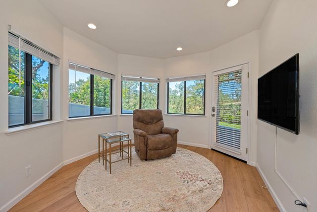 128 Canyon Rim Dr, Folsom, CA 95630