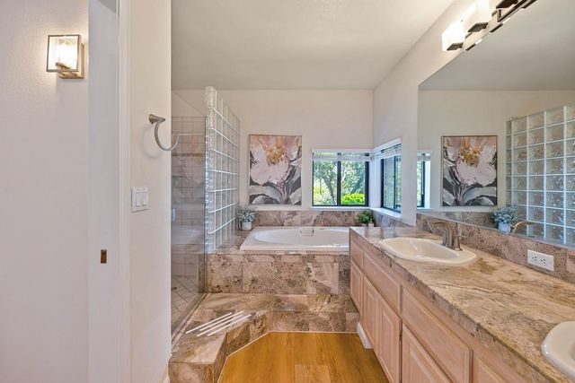128 Canyon Rim Dr, Folsom, CA 95630