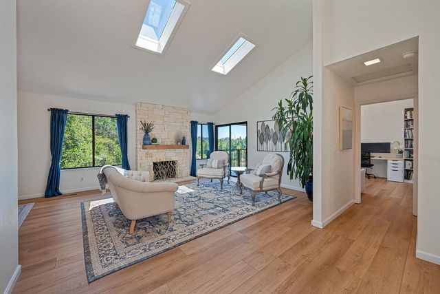 128 Canyon Rim Dr, Folsom, CA 95630