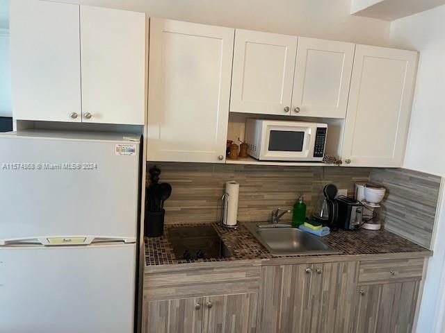 6345 Collins Ave 437, Miami Beach, FL 33141