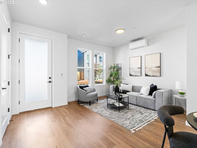 3246 Se 115th Ave, Portland, OR 97266