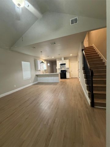 9722 Pelsey Street, Houston, TX 77029