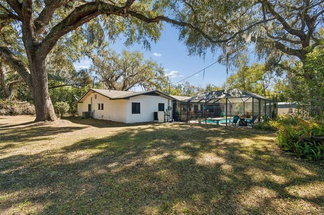 13550 11TH STREET, Dade City, FL 33525