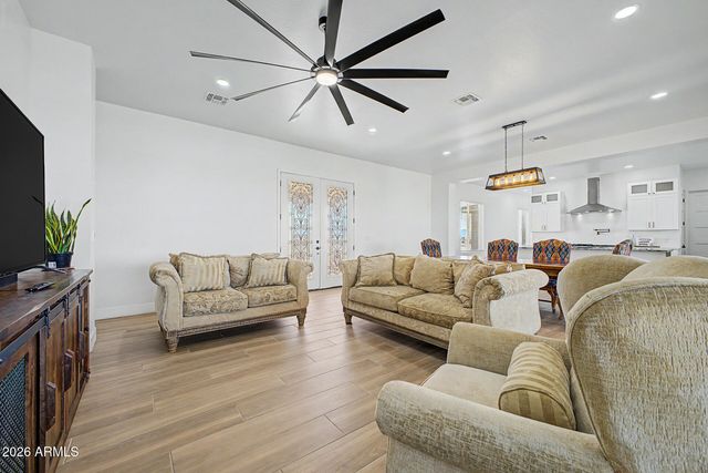 849 N SHANNON Place, Casa Grande, AZ 85193