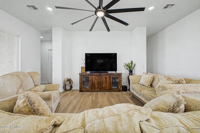 849 N SHANNON Place, Casa Grande, AZ 85193