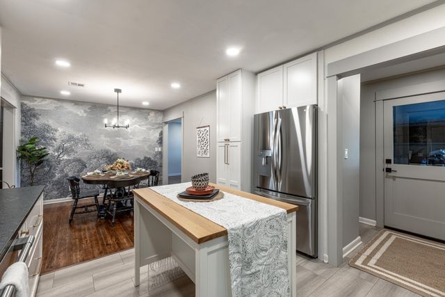 1402 N Dorothy Avenue, Claremore, OK 74017