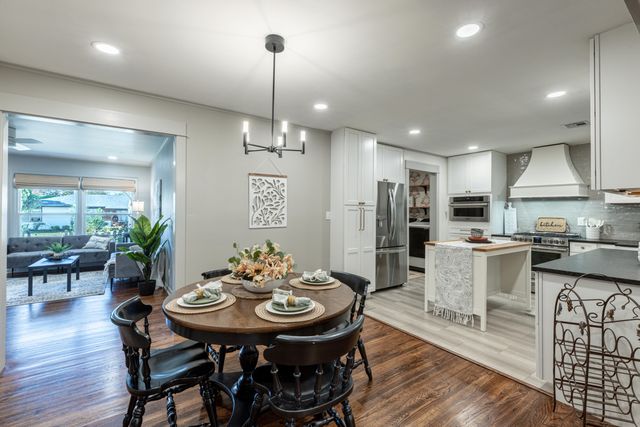 1402 N Dorothy Avenue, Claremore, OK 74017