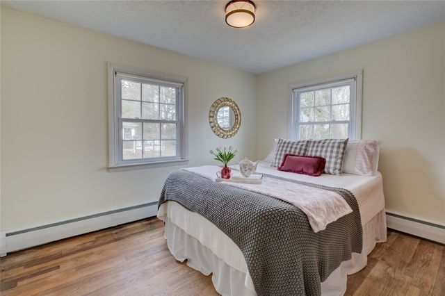 86 Lawndale Drive, Warwick, RI 02818