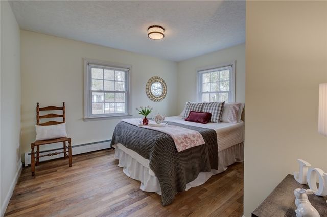 86 Lawndale Drive, Warwick, RI 02818