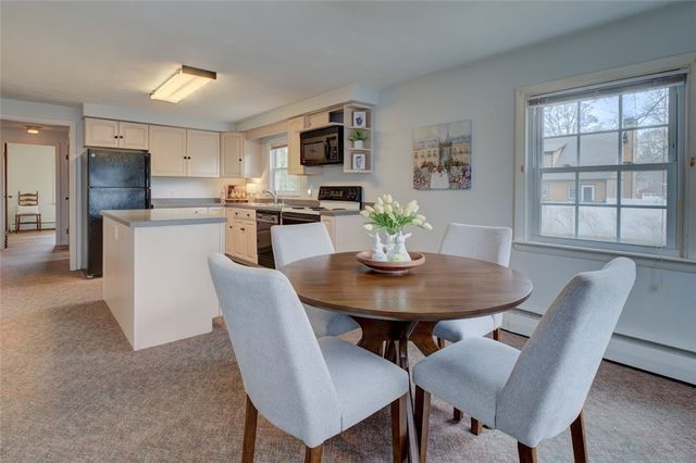 86 Lawndale Drive, Warwick, RI 02818