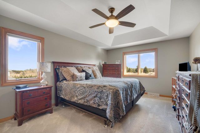 3219 Old Hickory PLACE, West Bend, WI 53095