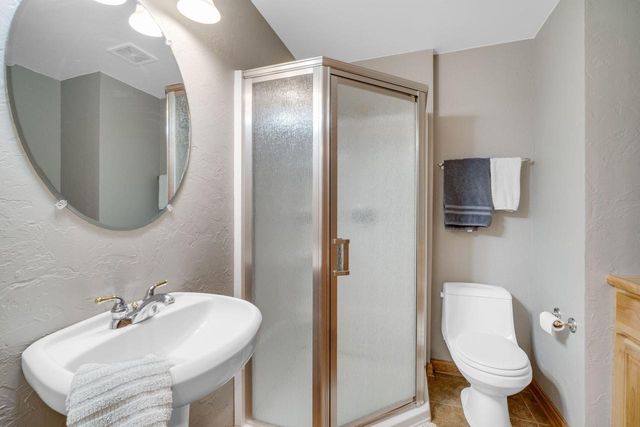 3219 Old Hickory PLACE, West Bend, WI 53095