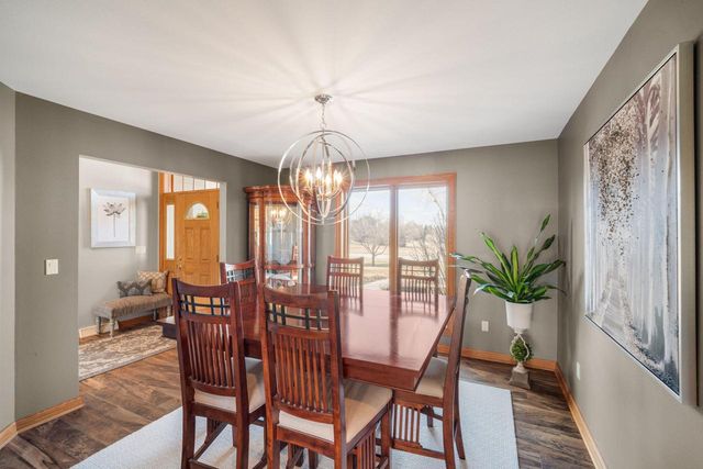 3219 Old Hickory PLACE, West Bend, WI 53095